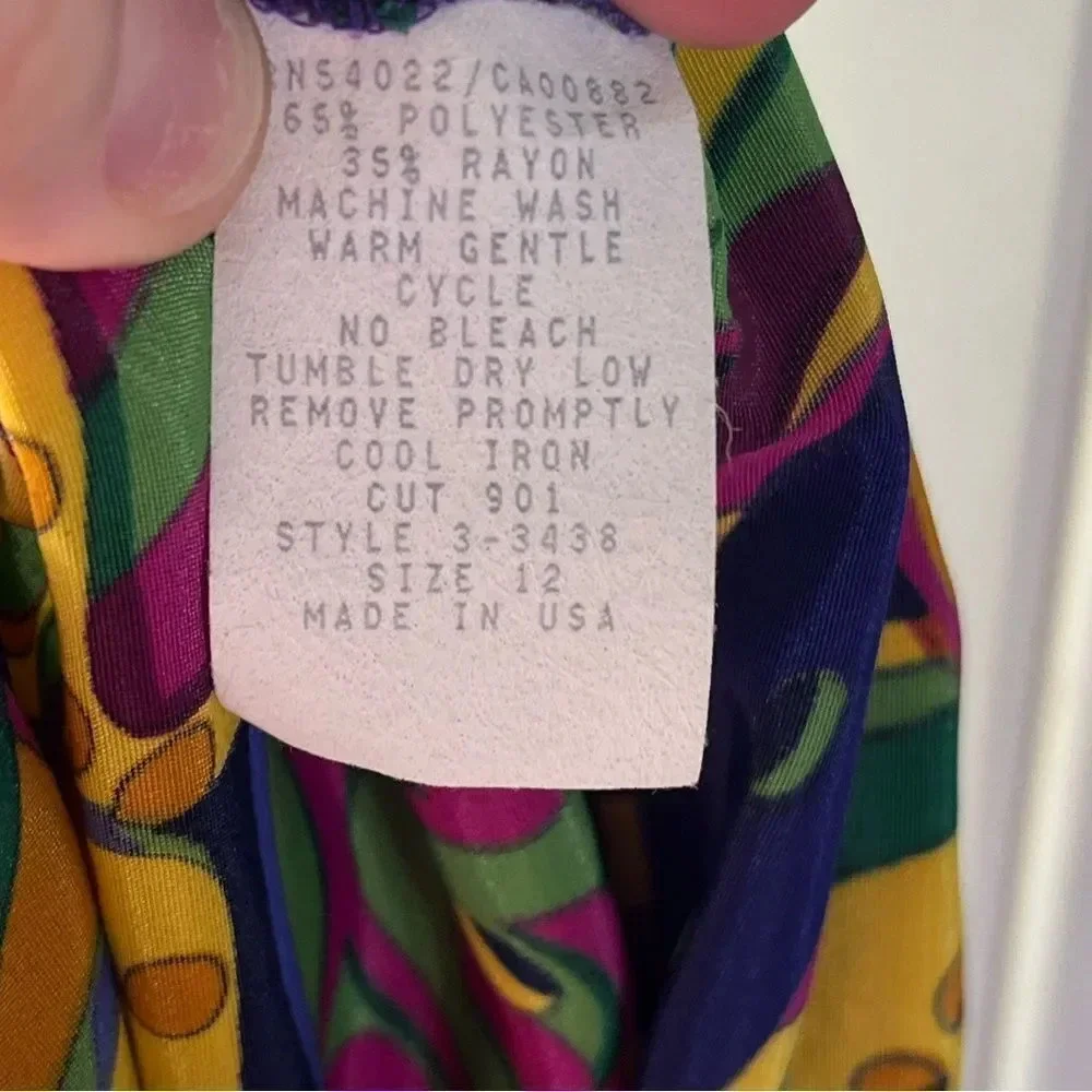 Vintage colorful midi skirt size 12 women’s button print